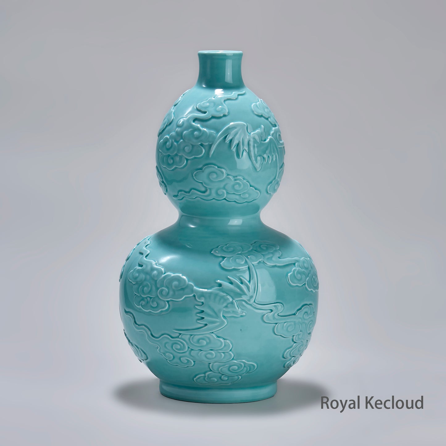Chinese Royal Celadon Porcelain Vase – Qing Dynasty Double-Gourd HuLuPing