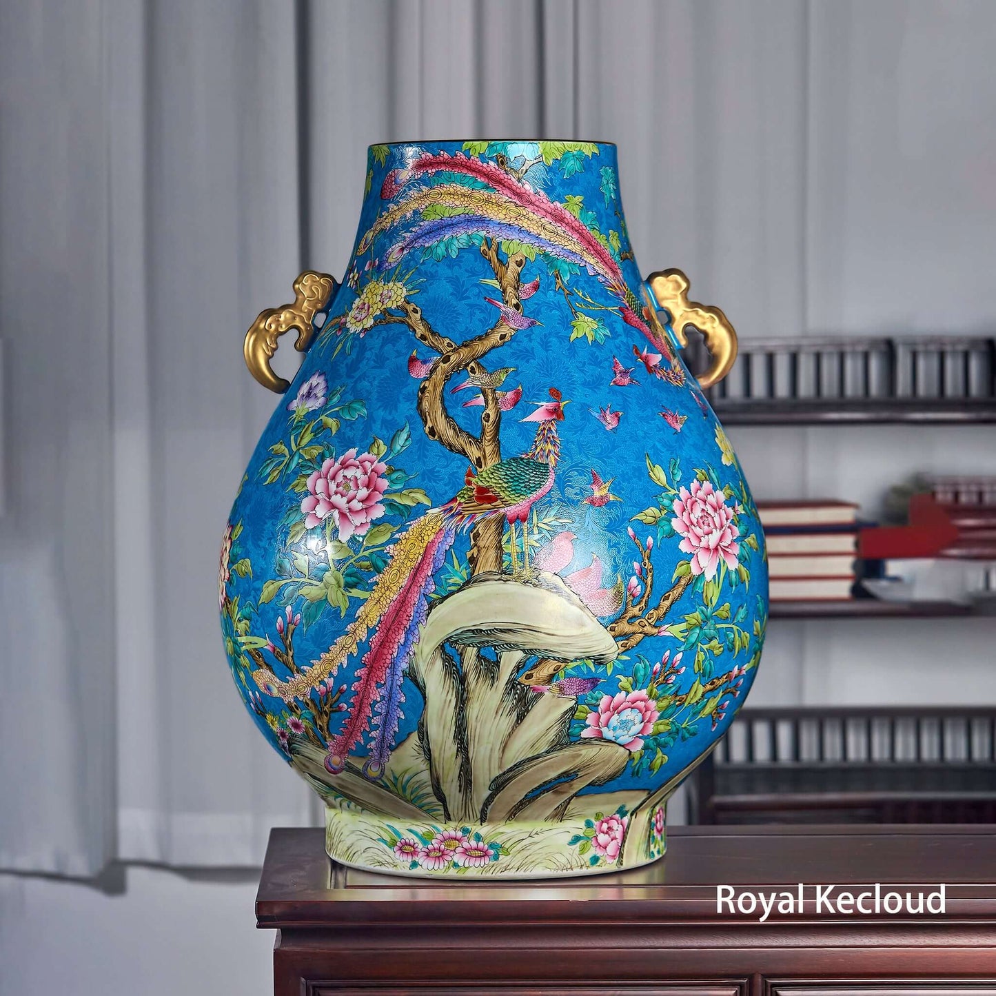 Imperial Porcelain Vase | Qing Dynasty Qianlong Emperor