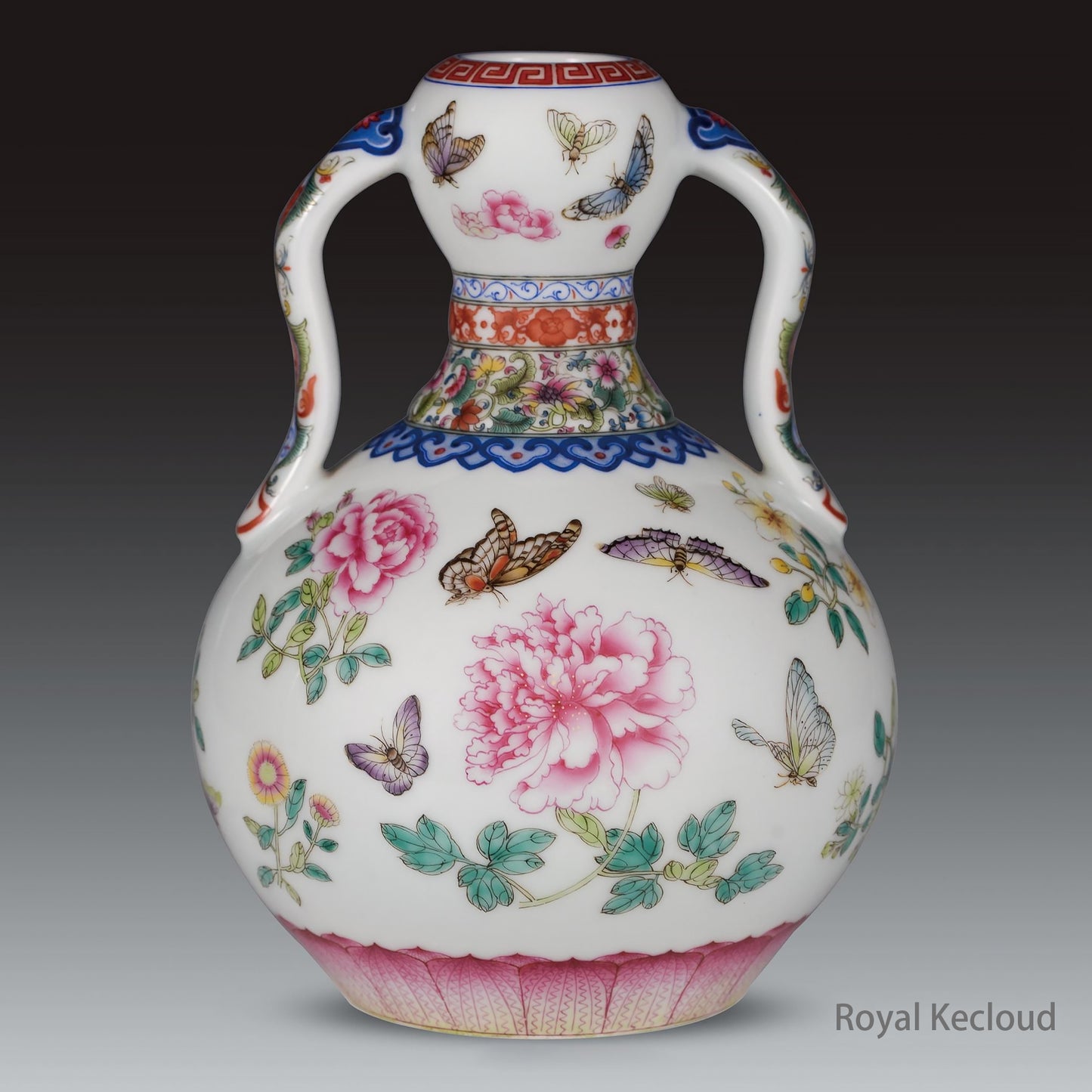 Qing Dynasty Qianlong Emperor Porcelain Vase Replica | Imperial Elegance