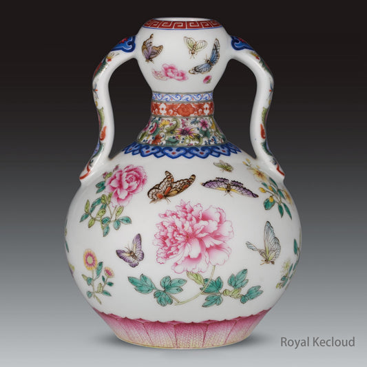 Qing Dynasty Qianlong Emperor Porcelain Vase Replica | Imperial Elegance