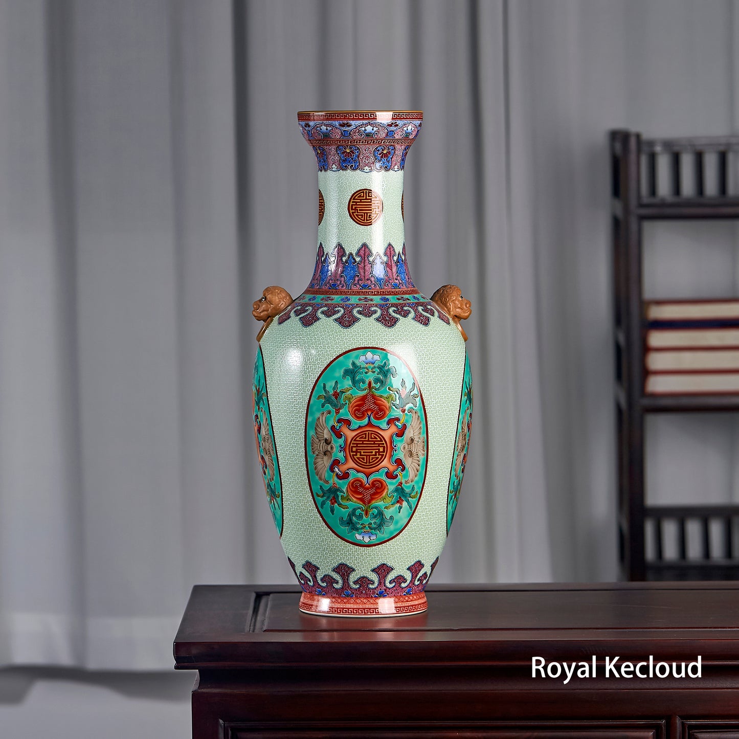 Qing Dynasty Royal Enamel Porcelain Vase