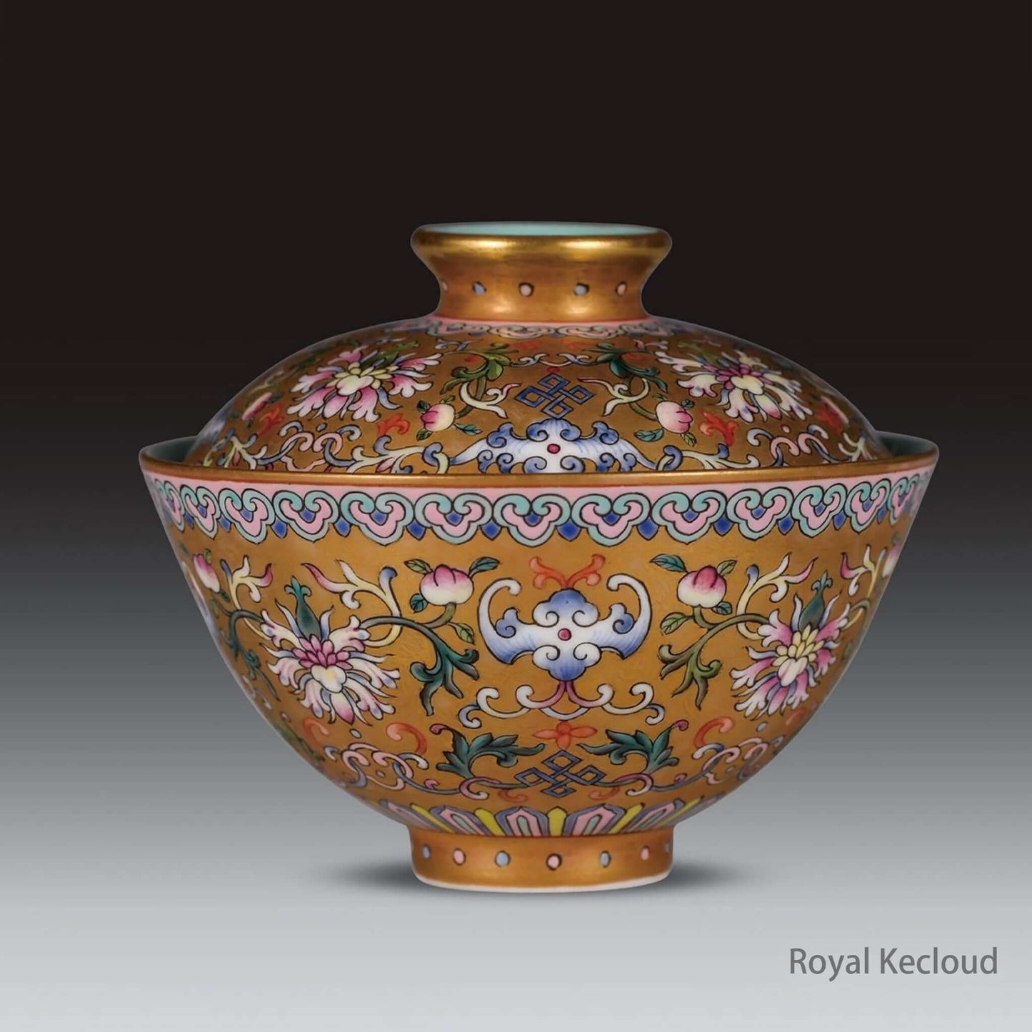Royal Porcelain Bowl and Cover | Qing Dynasty Qianlong | Gilt-Ground Famille Rose ‘Peony’