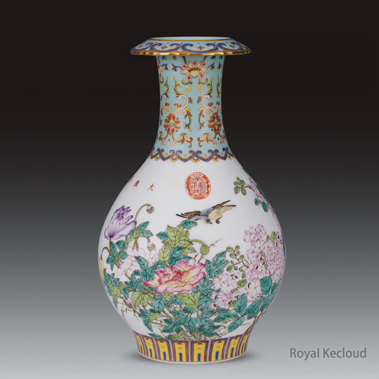Royal Porcelain Vase | Qing Dynasty Guangxu | Turquoise-Ground ‘Florals’ Bottle Vase