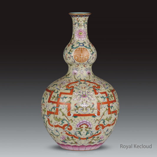 Royal Porcelain Vase | Qing Dynasty Qianlong | Yellow-Ground Famille Rose ‘Floral’ Double-Gourd Vase (HuLuPing)