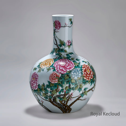 Qing Dynasty Famille Rose 'Peonies' Porcelain Vase, TianQiuPing