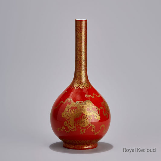 Imperial Porcelain Vase | Qing Dynasty Qianlong | Alum-red Ground Long-Necked Vase with Gilt-Decorated Three Lions