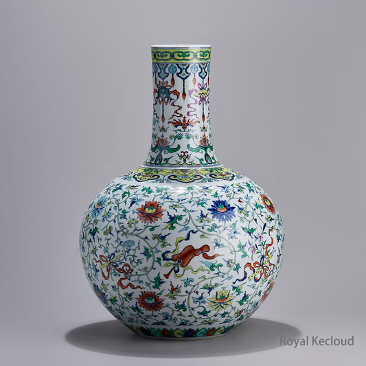 Imperial Porcelain Vase | Qing Dynasty Qianlong | Doucai (Contrasted Color) ‘An Ba Xian’ Globular Vas