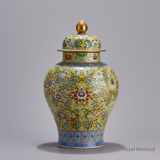 Imperial Qing Dynasty Lidded Porcelain Jar with Famille-Rose ‘Florals’ on Yellow Ground