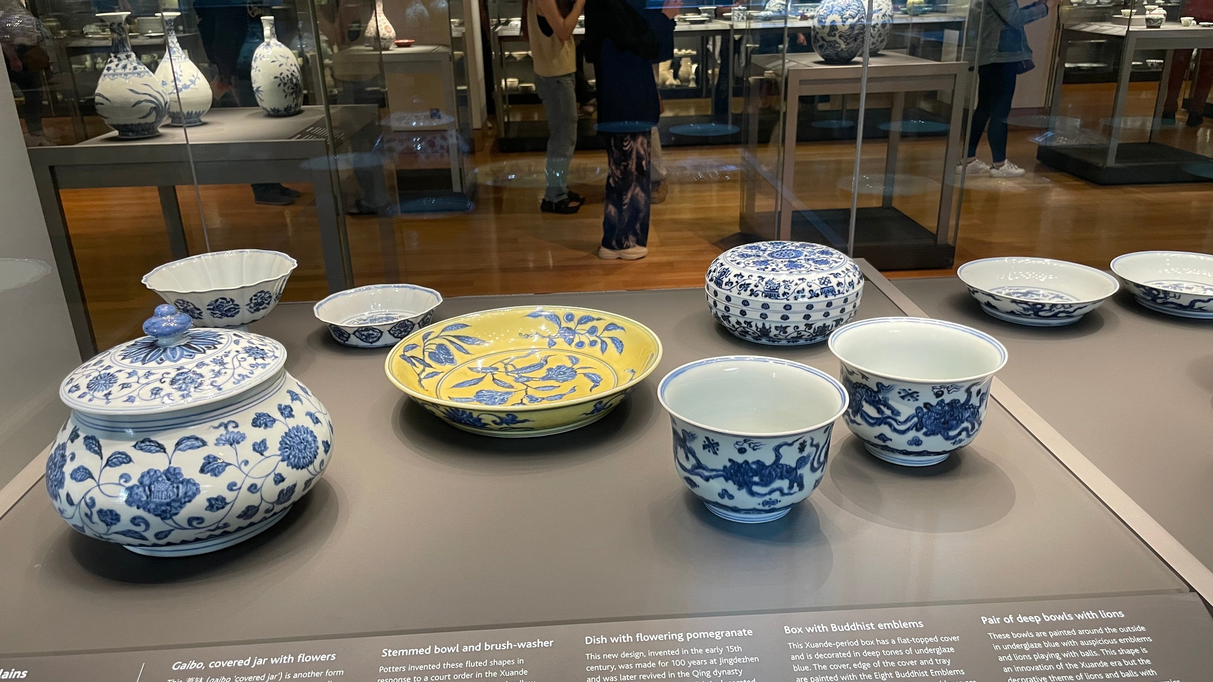 東洋陶磁大観 デイヴィッド財団コレクション British Museum Given its Most Valuable Gift Ever —— £1B Chinese