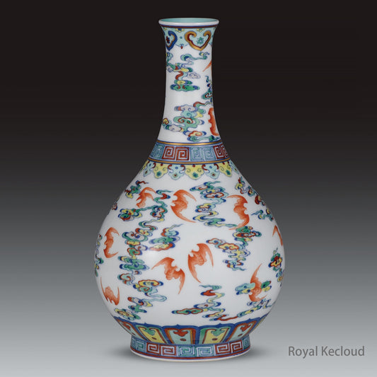 Chinese Ancient Royal Qing Dynasty Doucai 'Bats and Clouds' Gallbladder-Shaped Vase