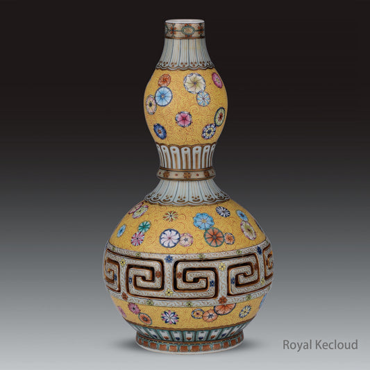 Chinese Ancient Royal Qing Dynasty Famille Rose Yellow-ground Reticulated Double-Gourd Vase