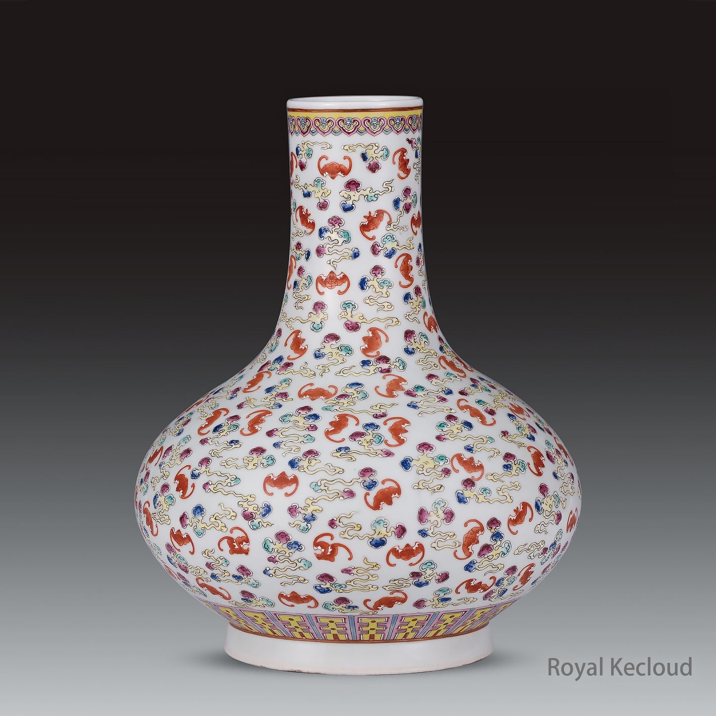 Chinese Ancient Royal Qing Dynasty Famille Rose 'Bats and Clouds' Bottle Vase