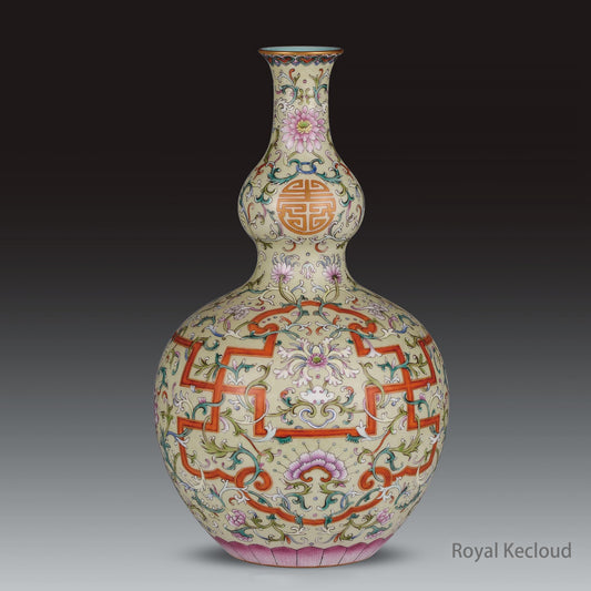 A Yellow-ground Famille-rose 'Floral' Double-gourd Vase, Huluping