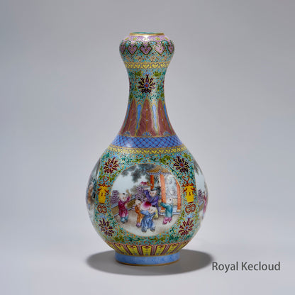Chinese Qing Dynasty Enamel ‘Garlic Head’ Royal Ceramic Vase | Qianlong Emperor