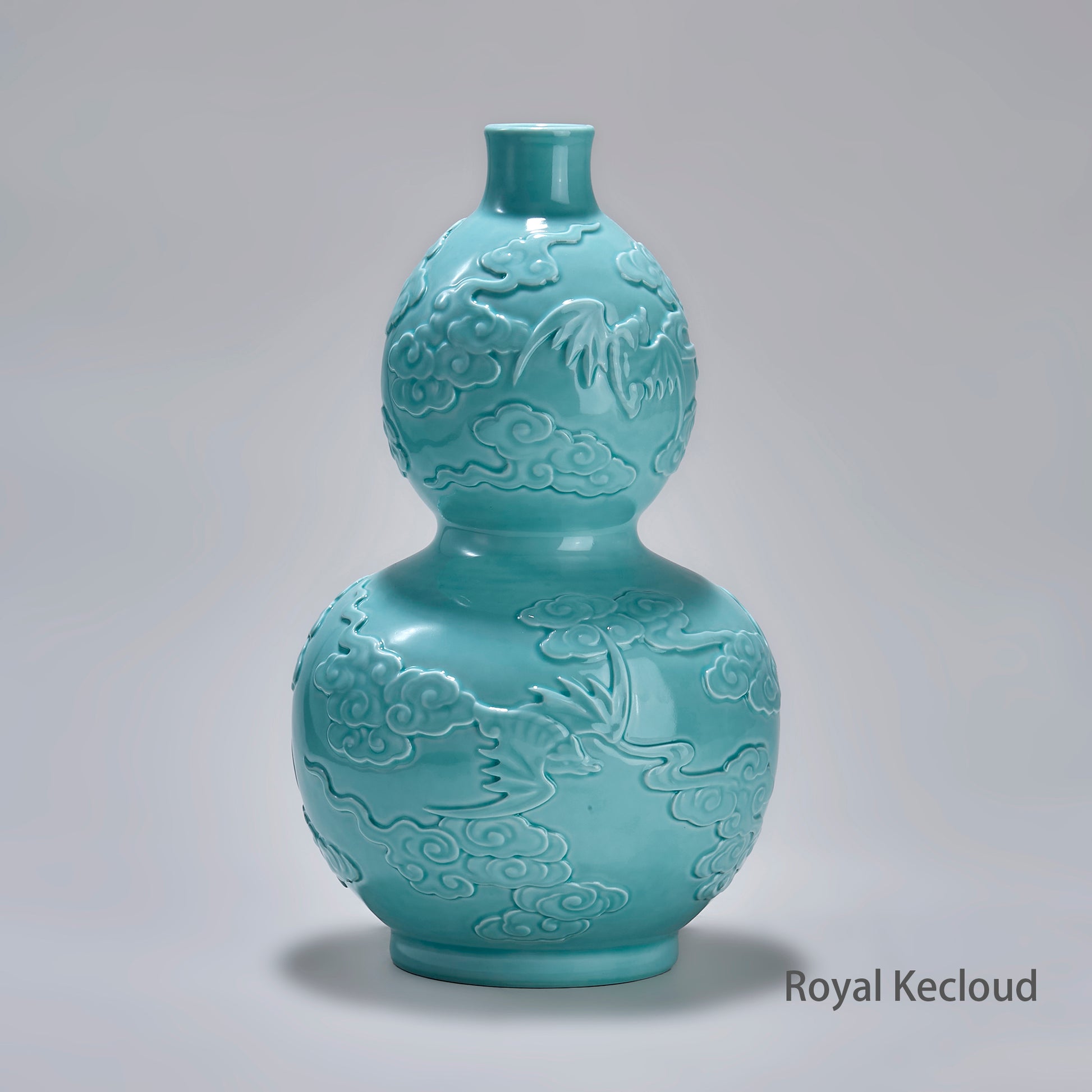 Chinese Royal Celadon Porcelain Vase – Qing Dynasty Double-Gourd HuLuPing