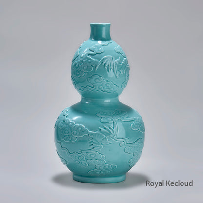 Chinese Royal Celadon Porcelain Vase – Qing Dynasty Double-Gourd HuLuPing