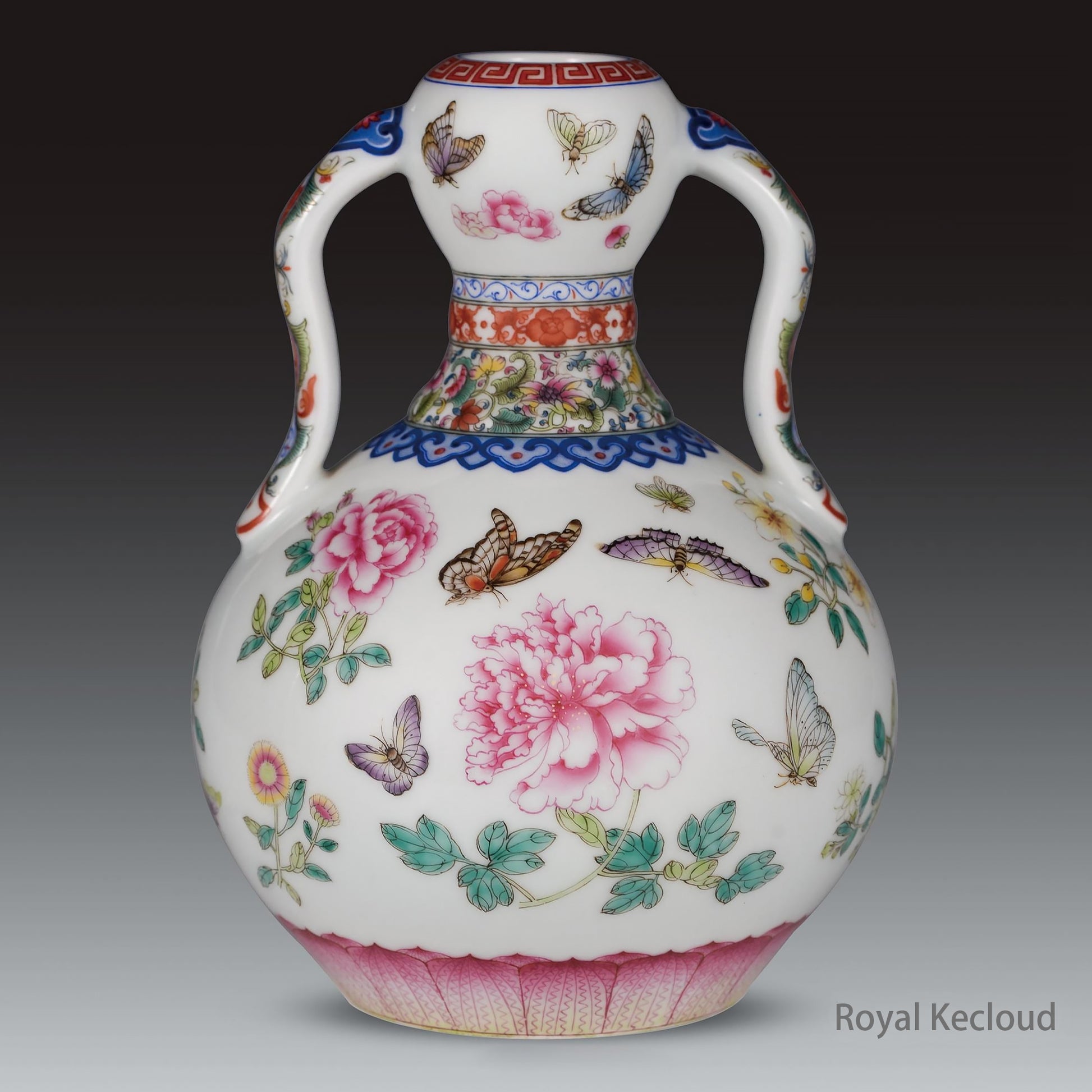 Qing Dynasty Qianlong Emperor Porcelain Vase Replica | Imperial Elegance