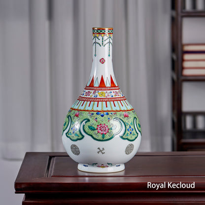 Royal Qing Dynasty Five-Color (Wucai) Porcelain Vase | Qianlong Emperor