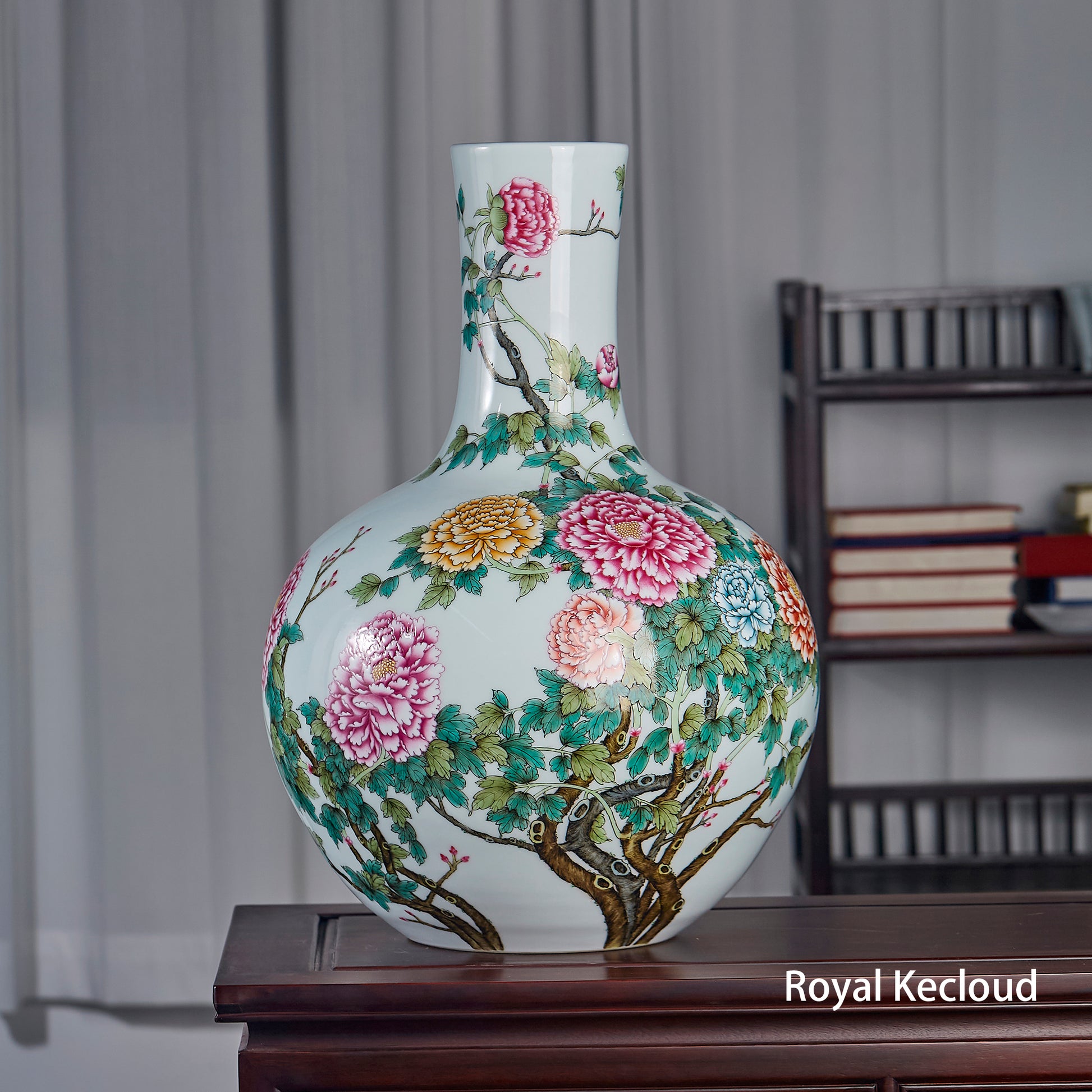 Qing Dynasty Famille Rose 'Peonies' Porcelain Vase, TianQiuPing