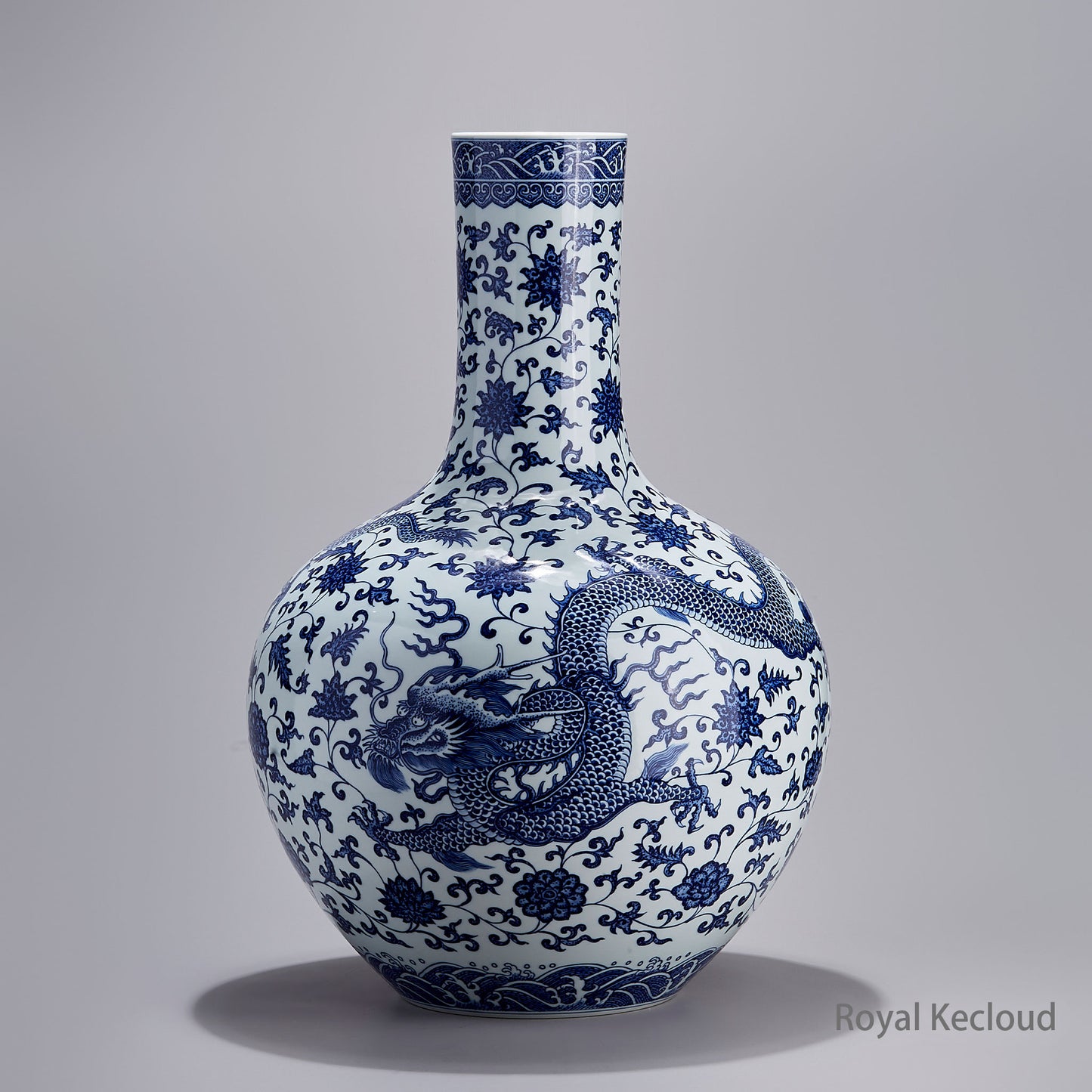 Jingdezhen Handmade Blue-and-white Vase with the Design of Dragon Flying among Flowers