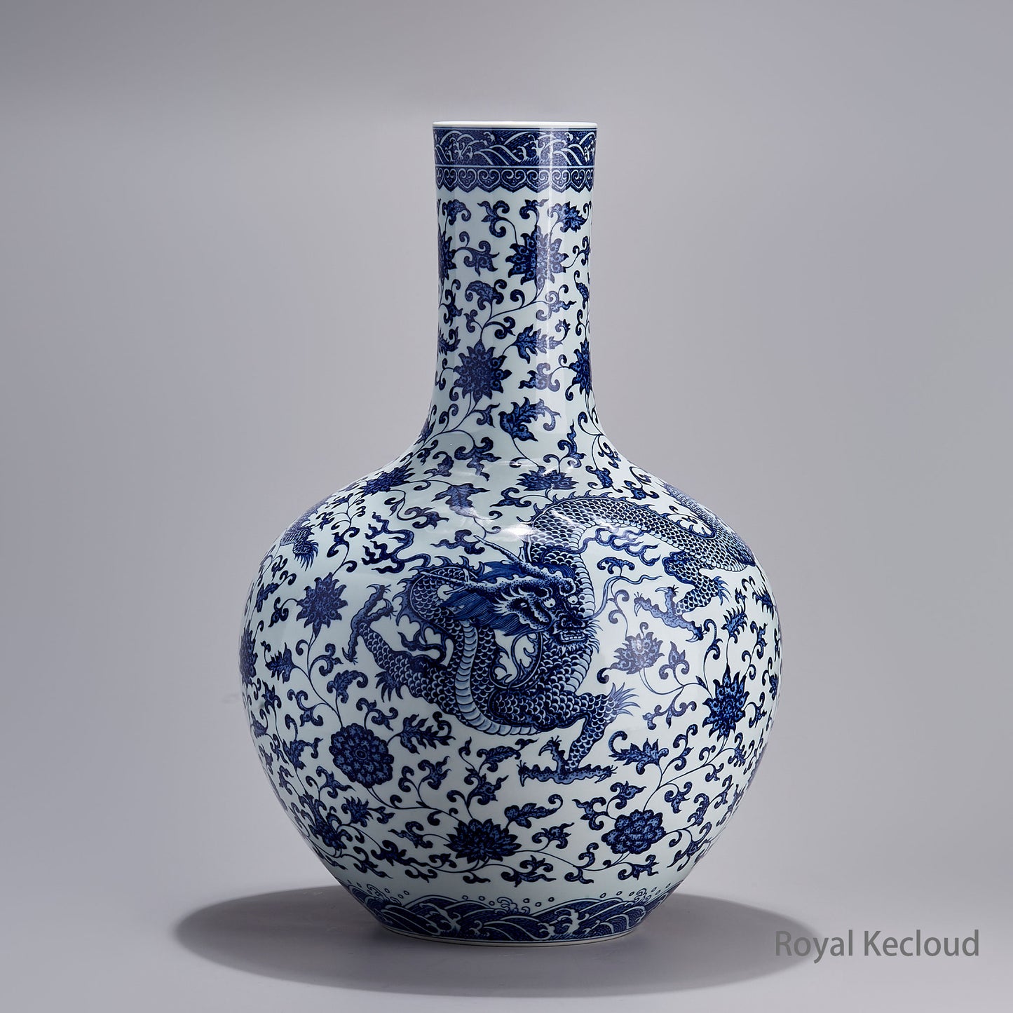 Jingdezhen Handmade Blue-and-white Vase with the Design of Dragon Flying among Flowers