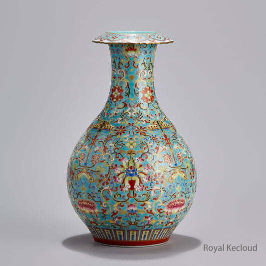 Jingdezhen Handmade Famille Rose Turquoise-Ground Porcelain Vase