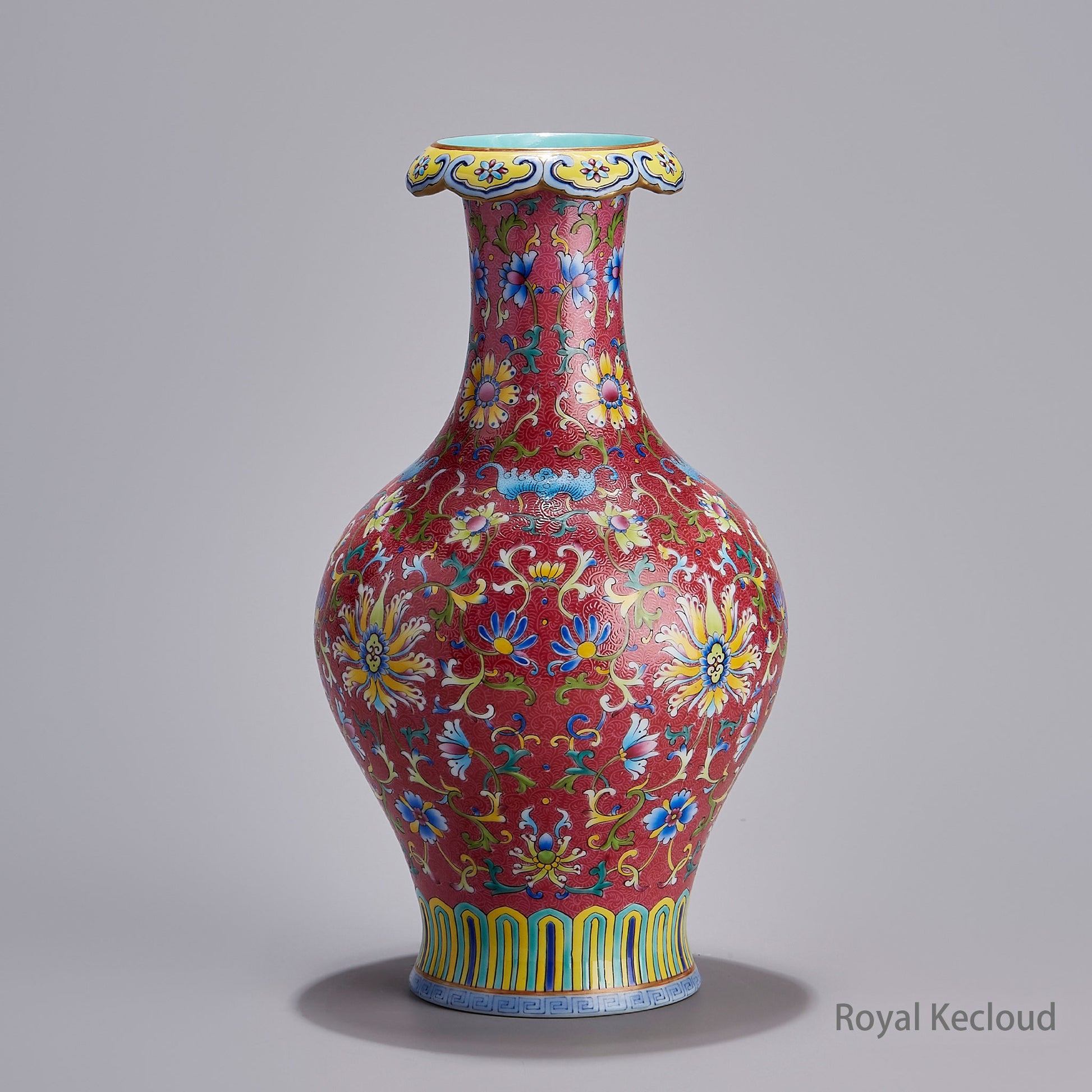 Jingdezhen Handmade Red-Ground Famille Rose Porcelain Vase with Interlocking Lotus Designs