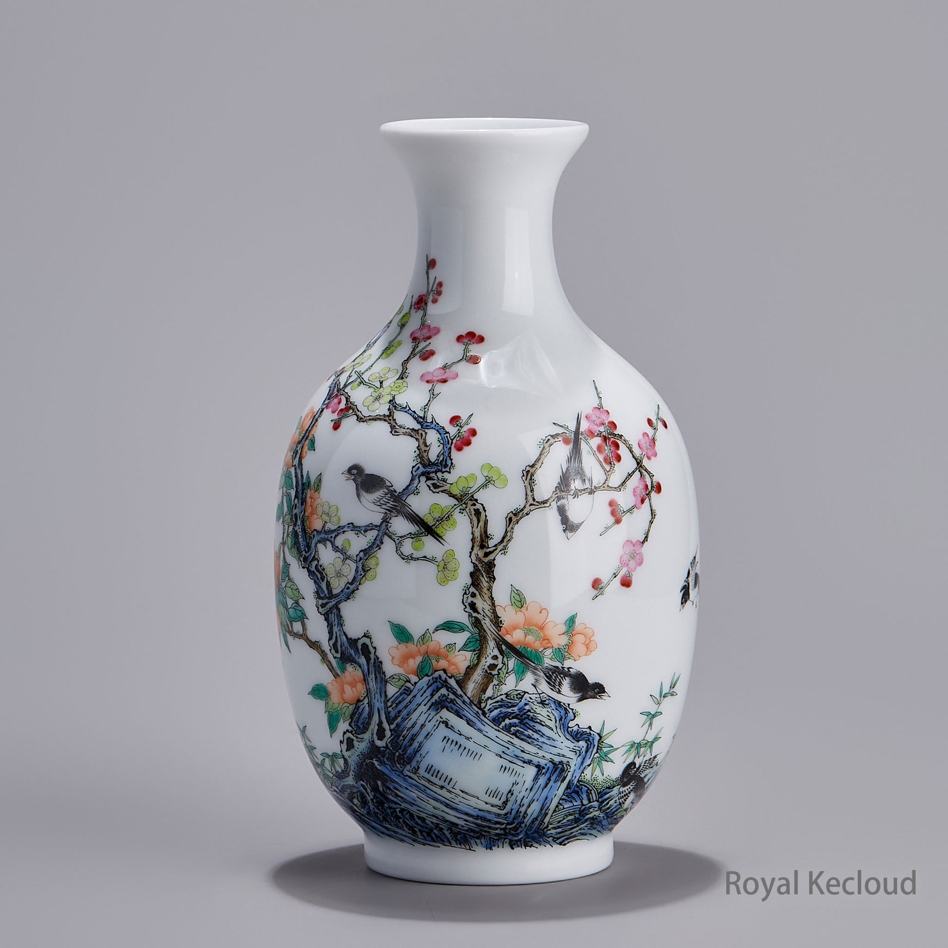 Jingdezhen Handmade Vase with Enamel Decoration of Magpies and Prunus